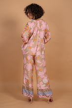 Load image into Gallery viewer, CAMEL FLOWER TOP BEADED