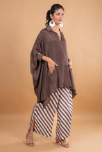 Load image into Gallery viewer, ANNA SOLID EASY TOP in MOCHA, OFF WHITE, PINK