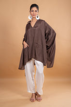 Load image into Gallery viewer, ANNA SOLID EASY TOP in MOCHA, OFF WHITE, PINK