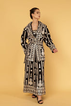 Load image into Gallery viewer, ZIGGY SHORT COAT- BLACK