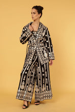 Load image into Gallery viewer, ZIGGY SHORT COAT- BLACK