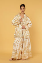 Load image into Gallery viewer, ZIGGY SHORT COAT - IVORY