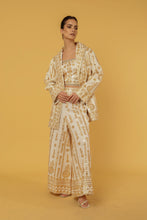 Load image into Gallery viewer, ZIGGY SHORT COAT - IVORY