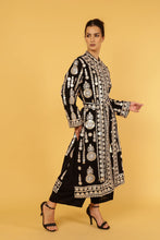Load image into Gallery viewer, ZIGGY TUNIC SHIRT DRESS -BLACK