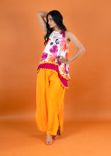 Load image into Gallery viewer, MIAMI 2 TIER TOP W BERRY TRIM