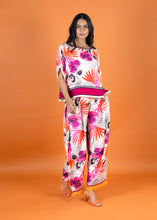 Load image into Gallery viewer, MIAMI BOXY TOP BERRY  BORDER