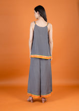 Load image into Gallery viewer, PEONY STRIPES TANK TOP