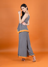 Load image into Gallery viewer, PEONY STRIPES TANK TOP