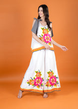 Load image into Gallery viewer, PEONY BEADED TANK TOP