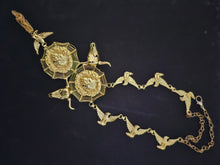 Load image into Gallery viewer, VENUS NECKLACE