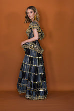 Load image into Gallery viewer, HELENA TOP BLACK/GOLD