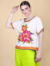 Load image into Gallery viewer, PEONY BEADED BOXY TOP