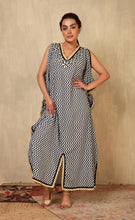 Load image into Gallery viewer, VISTA CHEVRON KAFTAN
