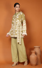 Load image into Gallery viewer, ADELE SHORT COAT-KHAKI