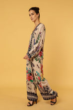 Load image into Gallery viewer, OTONO V-NECK BLOUSE