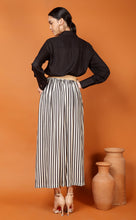 Load image into Gallery viewer, DUBAI STRIPES SKIRT, BELT