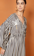 Load image into Gallery viewer, DUBAI STRIPES PUFF SLV DR, SINGLE SEQUIN PALM