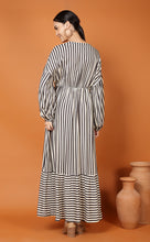 Load image into Gallery viewer, DUBAI STRIPES PUFF SLV DR, SINGLE SEQUIN PALM