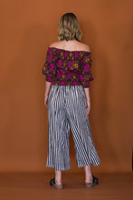 Load image into Gallery viewer, TILLY OFF-SHOULDER TOP CHOCC FLORAL