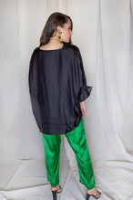 Load image into Gallery viewer, SILVIA BLOUSE - BLACK