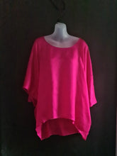 Load image into Gallery viewer, MAXX Tunic Pomegranate easy to wear blouse